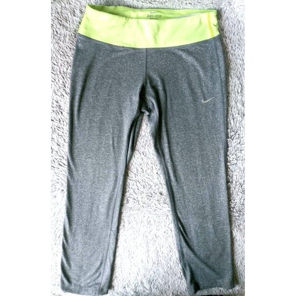 Nike Dri Fit Women’s Sz Small Multicolor Dry Fit Yoga Pants 3 pair - Picture 3 of 8